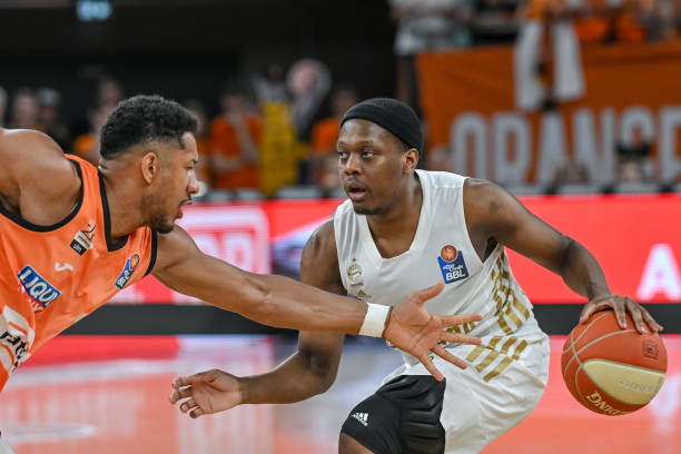 呼吁外界给 呼吁外界给