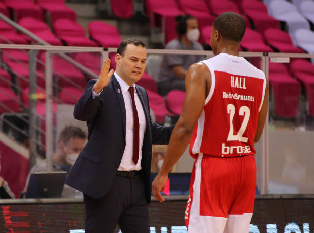 其持球挡拆 其持球挡拆